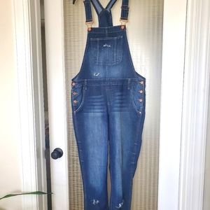 I.E Overalls size L